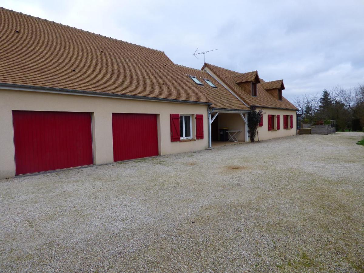 Les Petites Brosses Bed & Breakfast Montbizot Exterior photo